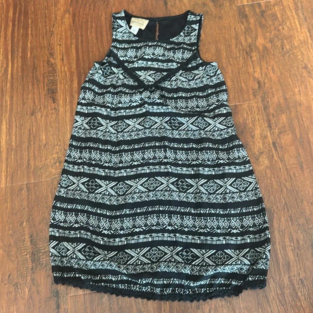 Roebuck & Co. Black and White Patterned Dress